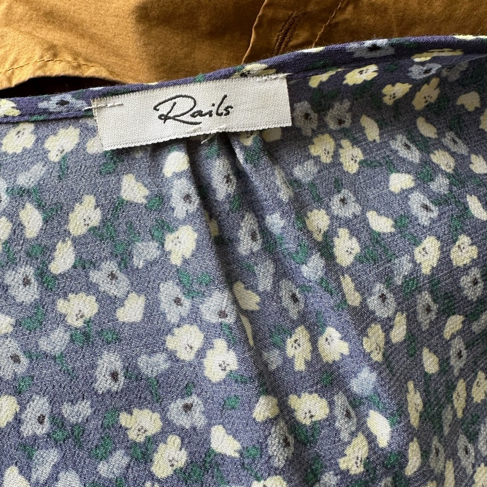 Rails Jade Maxi Dress in Navy Ditsy Floral, size L - Picture 7 of 8